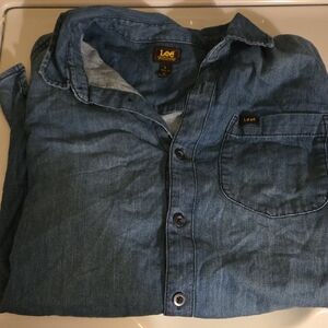 Lee Classic Blue Button-Up Shirt